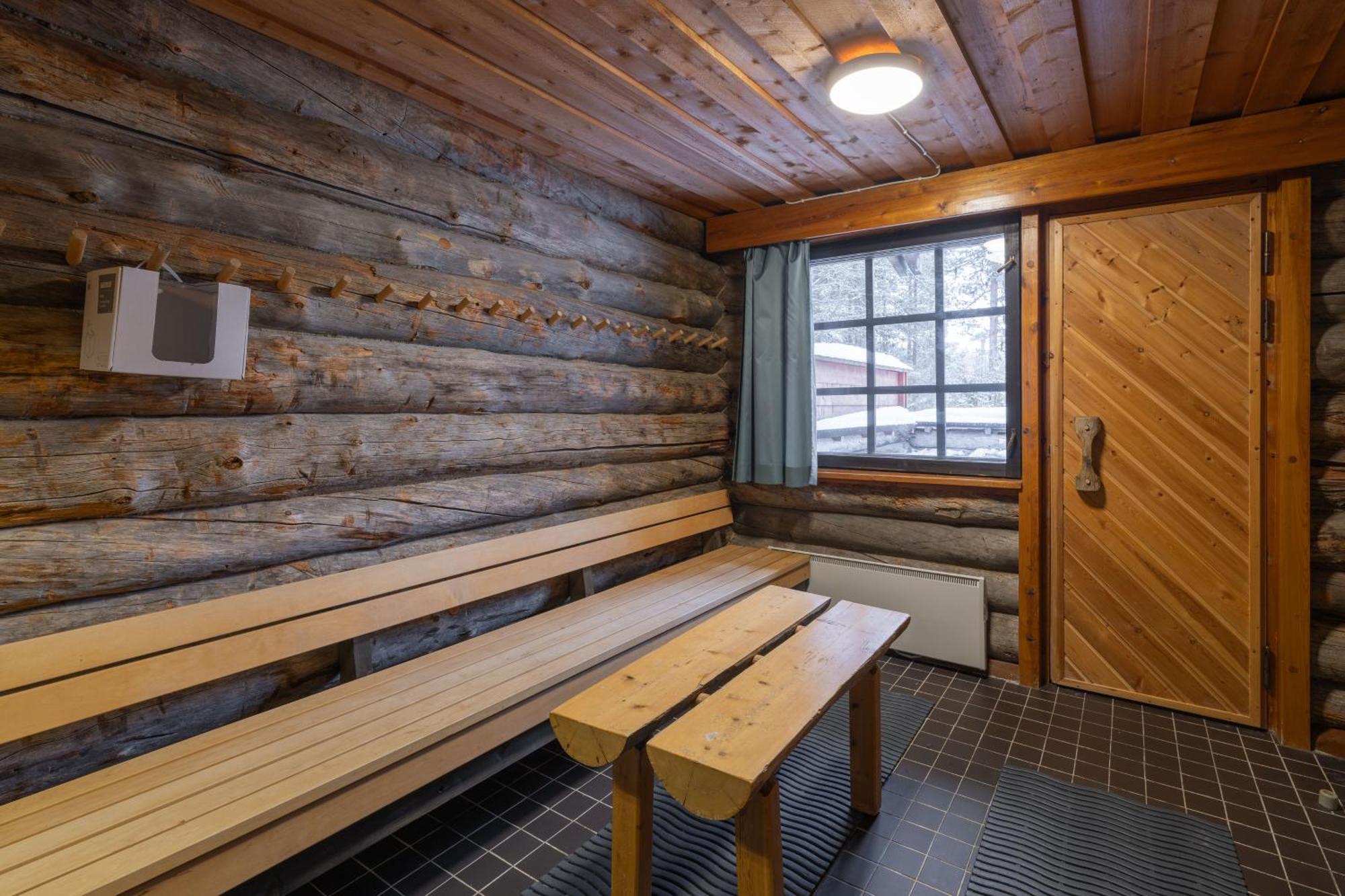 Kuukkeli Log Houses Porakka Inn Saariselkä Exterior foto